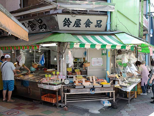 ① 鈴屋食品